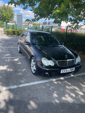 MERCEDES-BENZ C CLASS 2004 (54) at Car Warehouse Luton